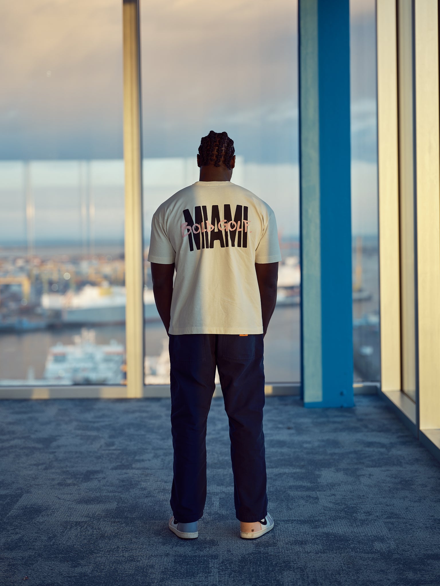 Premium Graphic T-Shirt - Miami White – BOLD GOLF
